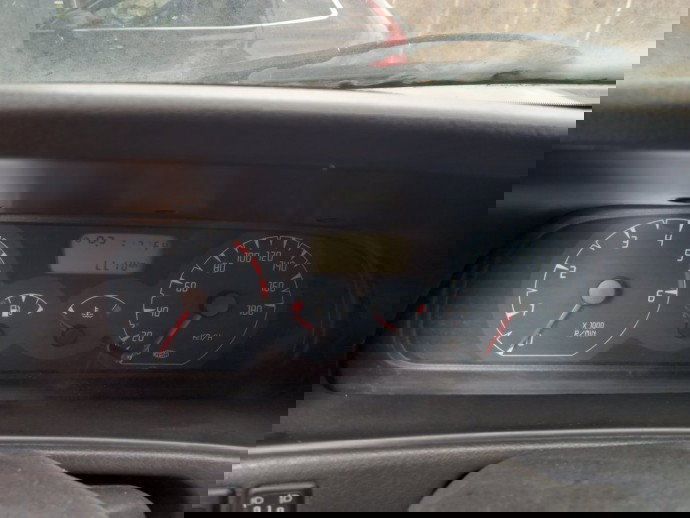 Ceas bord Nissan Terrano  OEM 1999-2002