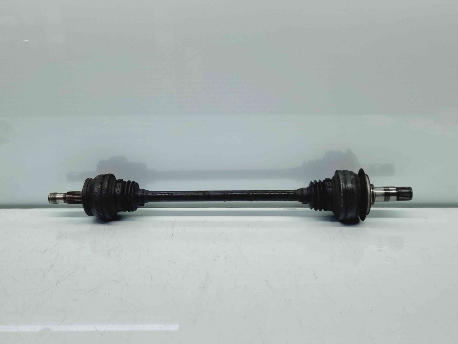 Planetara dreapta spate Mercedes Clasa E (W212) Facelift [Fabr 2009-2016] OEM 2.2 CDI 651924 2.2 CDI 651924 143KW / 194CP - imagine 1