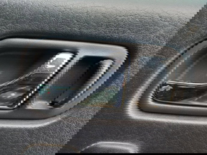 Maner interior dreapta spate Nissan Terrano  OEM 1999-2002