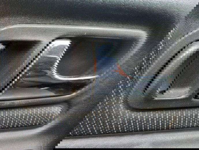 Maner interior stanga fata Nissan Terrano  OEM 1999-2002