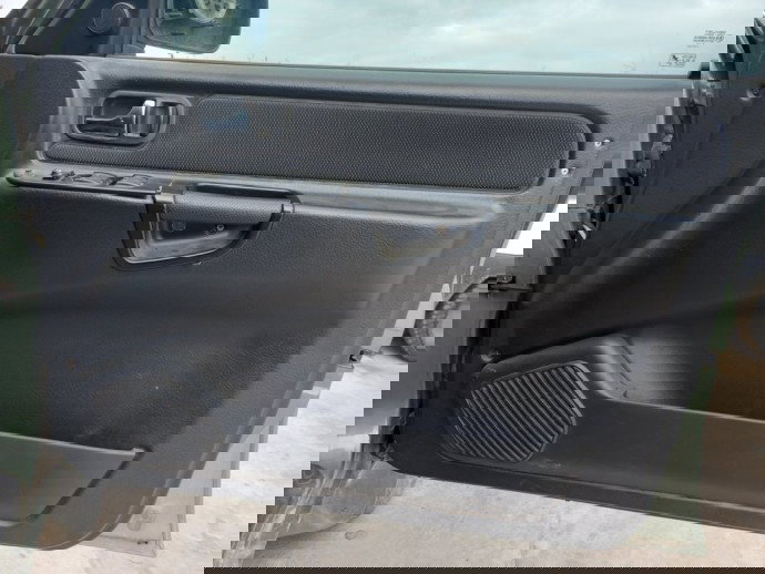 Tapiterie usa dreapta fata Nissan Terrano  OEM 1999-2002