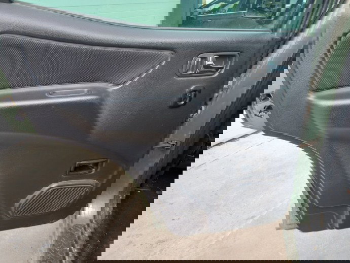 Tapiterie usa stanga spate Nissan Terrano  OEM 1999-2002