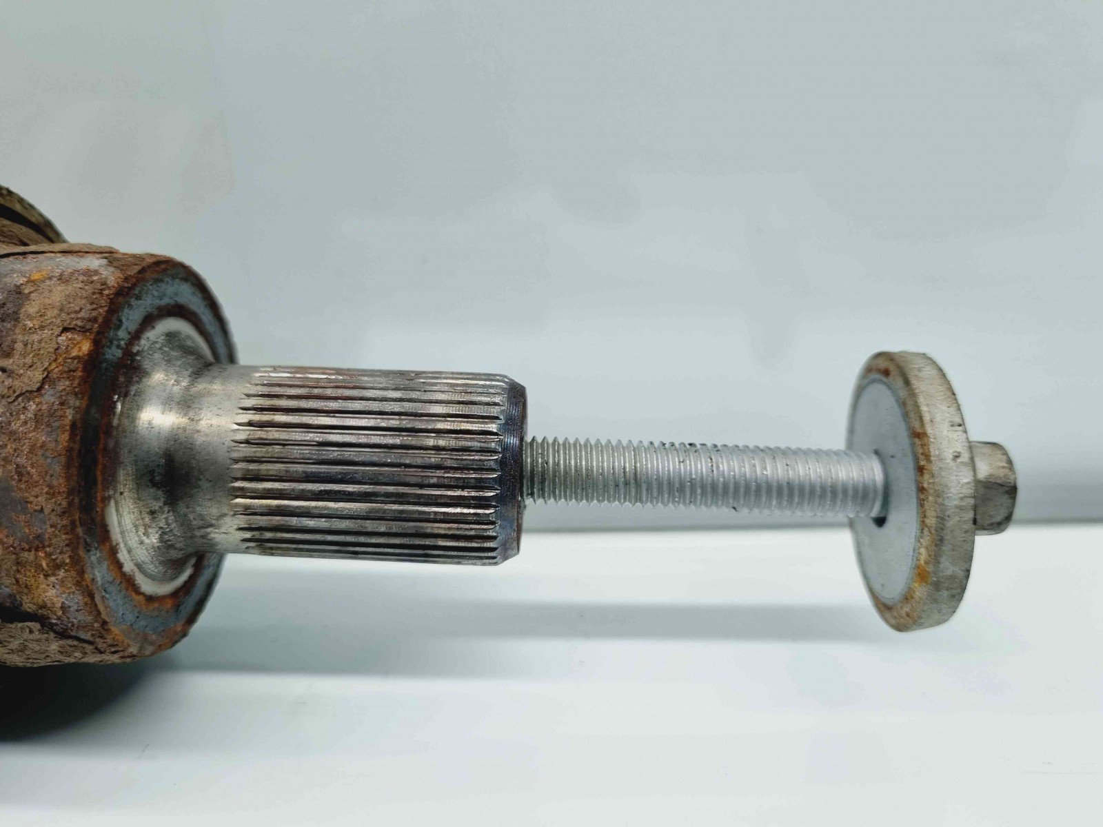 Planetara stanga spate Volvo XC60 [Fabr 2008-2017] OEM 2.4 D5244T 151KW / 205CP 2.4 D5244T 151KW / 205CP - imagine 5