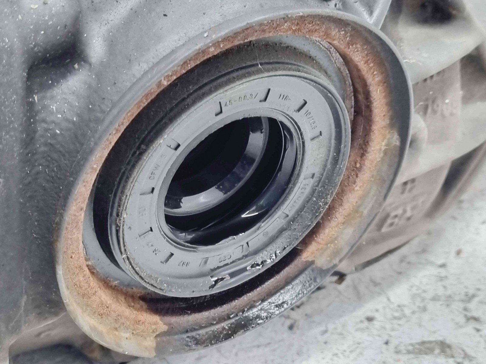 Grup diferential spate Mercedes Clasa E (W207) Coupe AMG [Fabr 2009-2012] 2073500514 2.2 CDI 651911 2.2 CDI 651911 143KW / 194CP - imagine 7