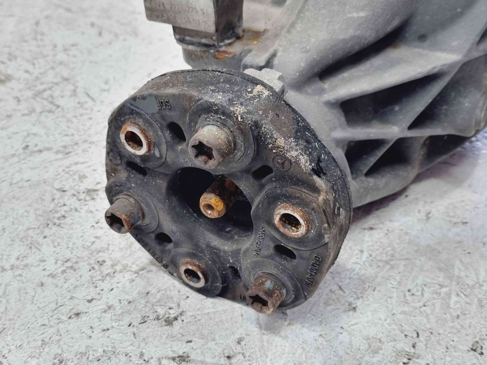 Grup diferential spate Mercedes Clasa E (W212) Facelift AMG [Fabr 2009-2016] 2123508403 2.2 CDI 651924 2.2 CDI 651924 143KW / 194CP - imagine 4