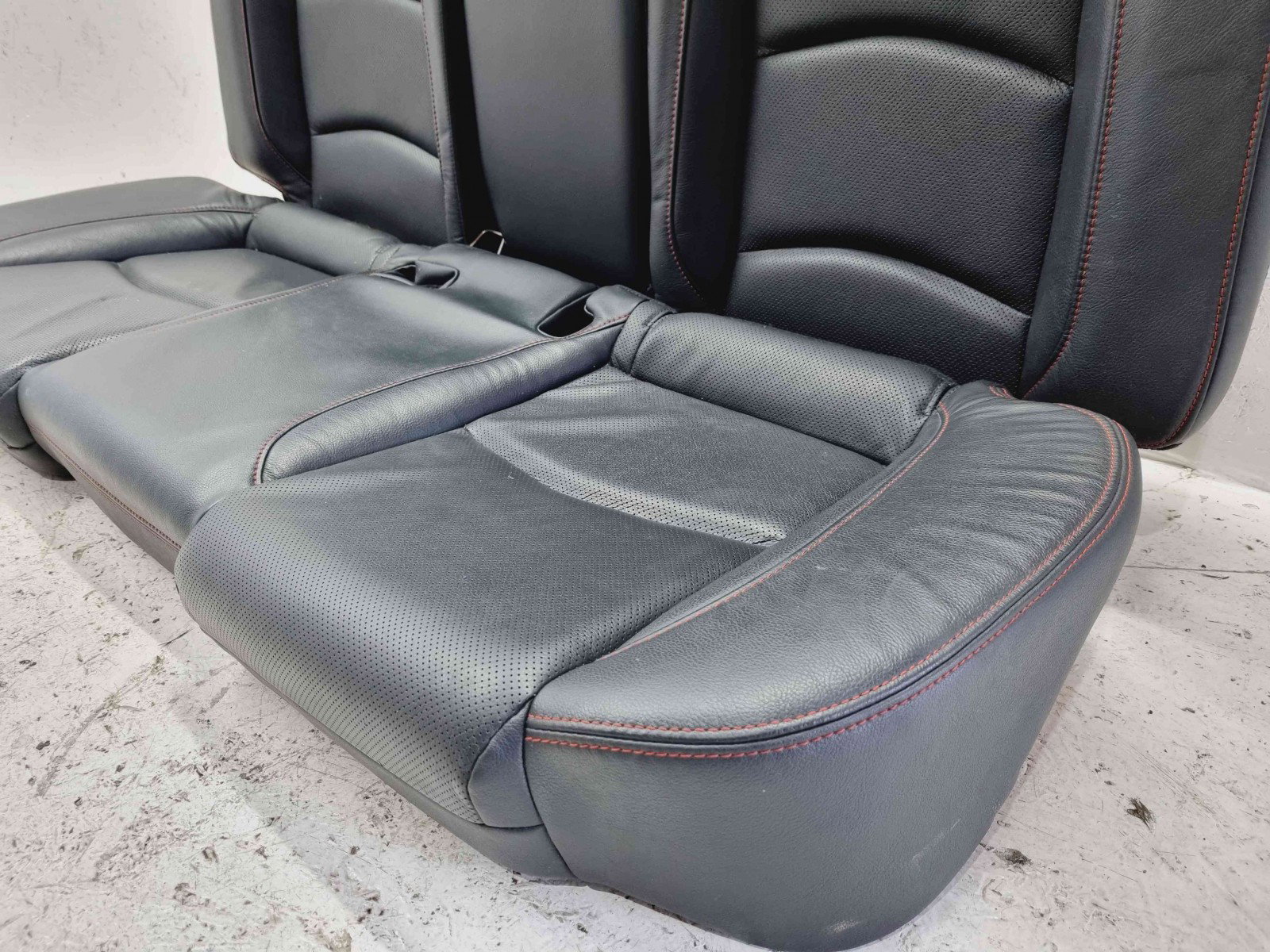 Bancheta spate MAZDA 3 Fastback [Fabr 2003-2009] OEM - imagine 2