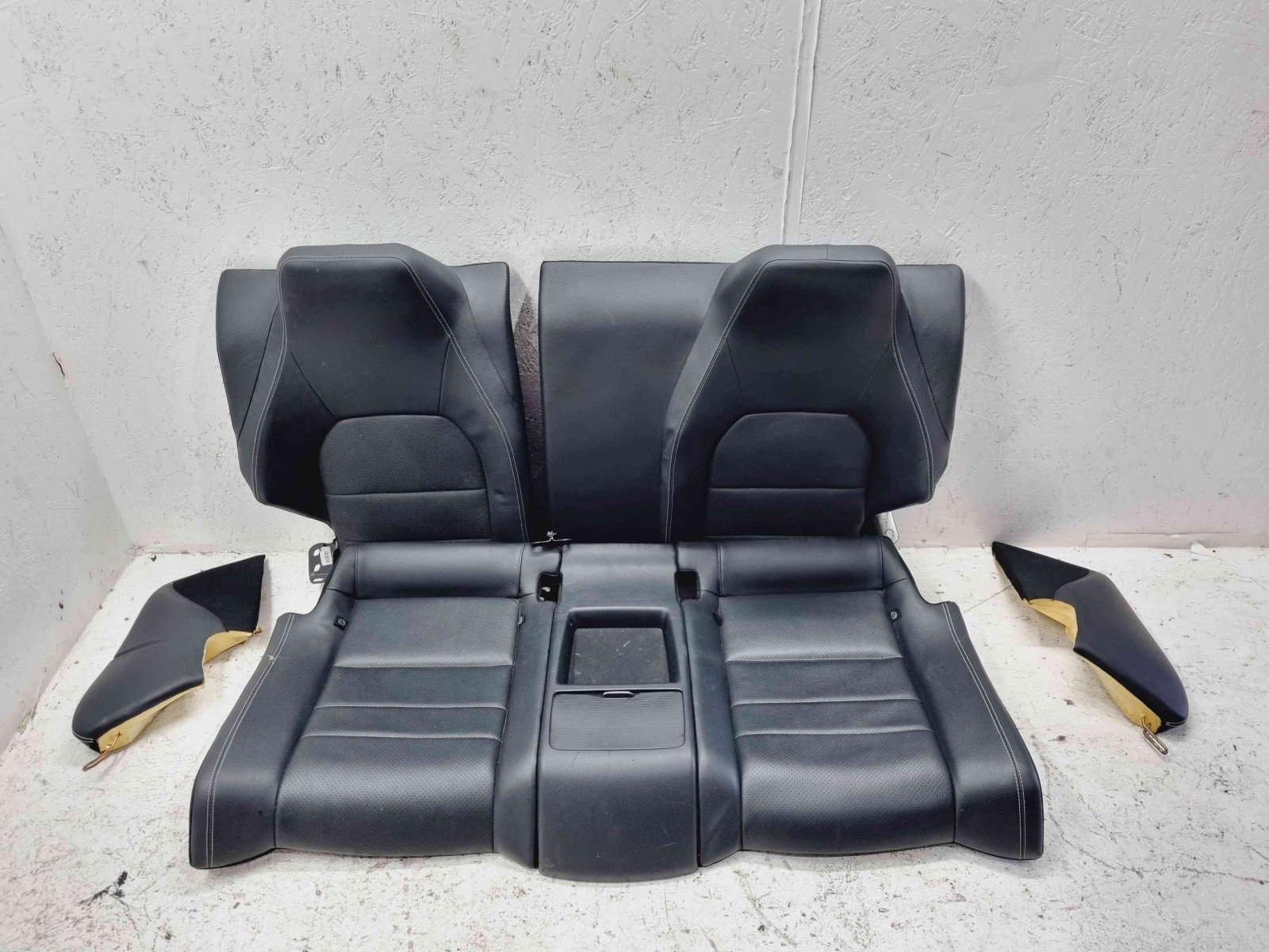 Bancheta spate Mercedes Clasa E (W207) Coupe AMG [Fabr 2009-2012] OEM - imagine 1