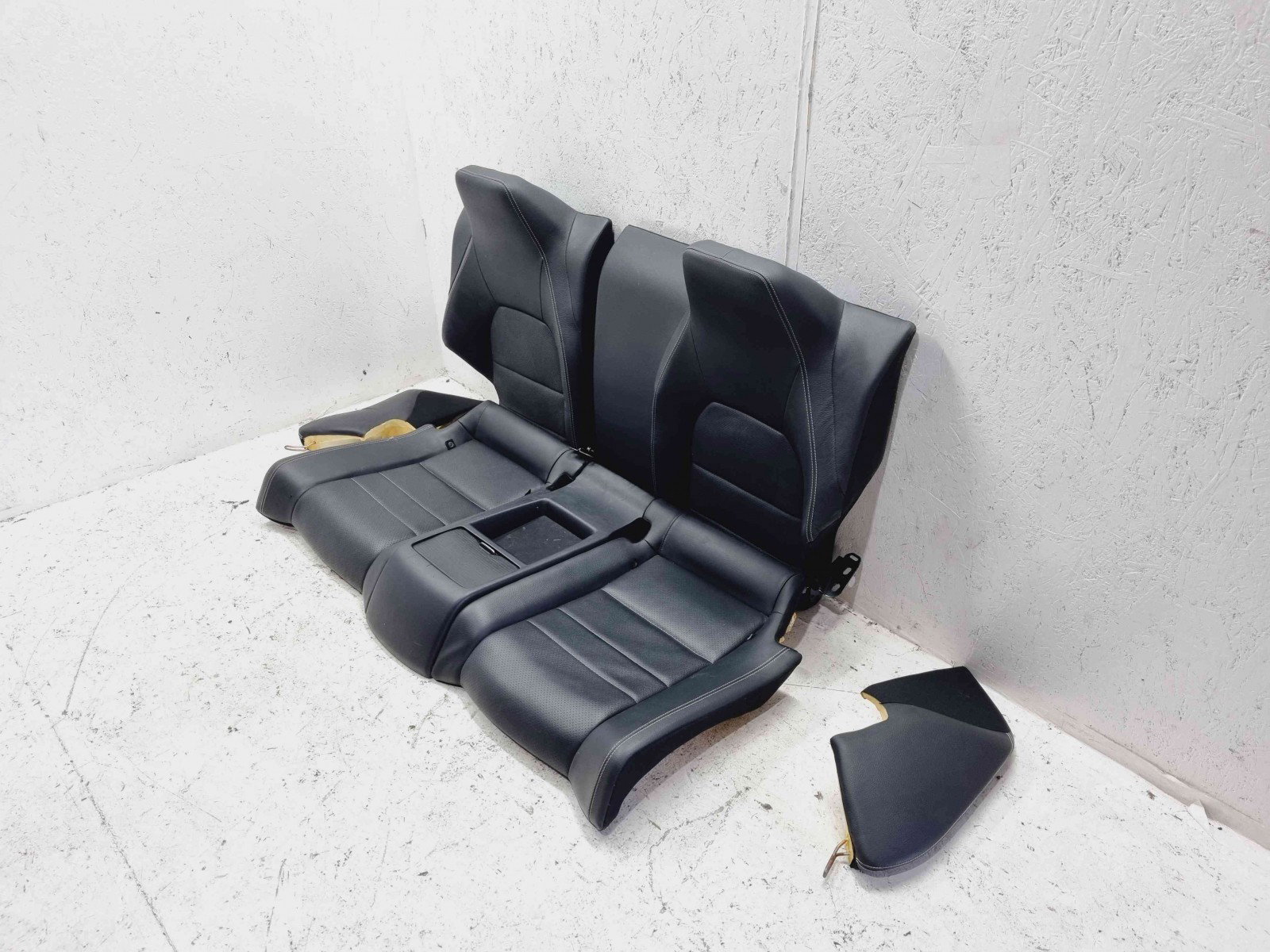 Bancheta spate Mercedes Clasa E (W207) Coupe AMG [Fabr 2009-2012] OEM - imagine 2