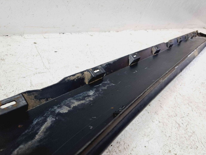 Prag lateral dreapta Skoda Yeti (5L) [Fabr 2009-2020] 5L0853856A