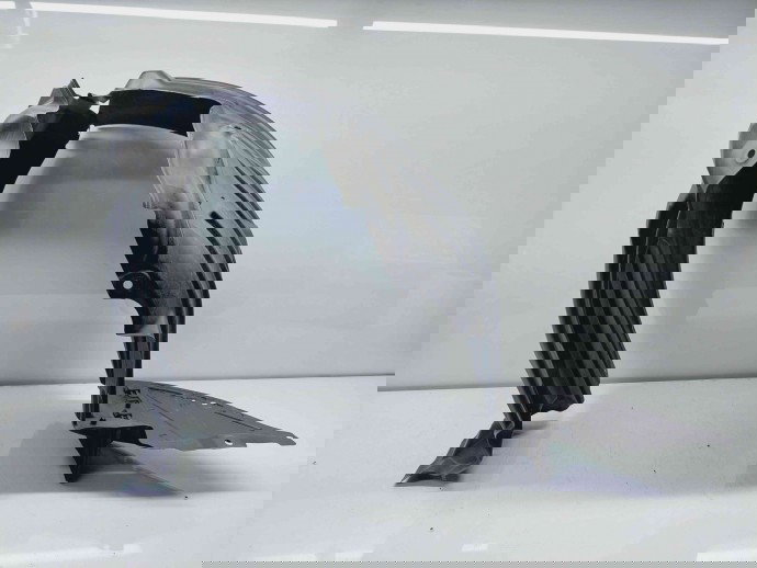 Carenaj roata stanga fata MAZDA 3 Fastback [Fabr 2003-2009] B45AK7016