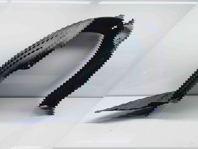 Carenaj roata dreapta fata MAZDA 3 Fastback [Fabr 2003-2009] B45AK7016