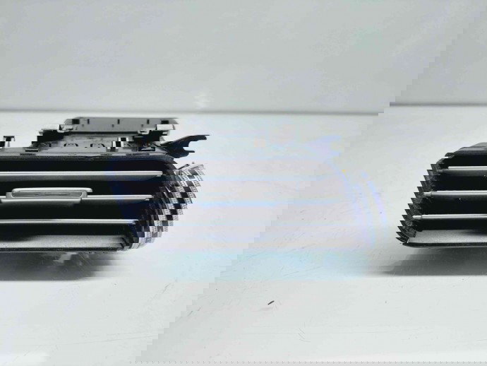  Grila aerisire stanga Mercedes Clasa E (W212) Facelift [Fabr 2009-2016] A2128303354