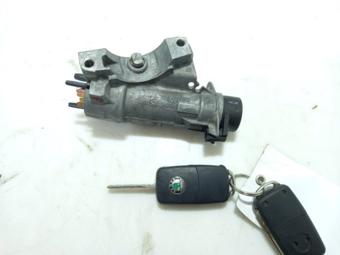 Contact cu cheie Skoda Fabia 2 1.4 4b0905851C 2007-2014