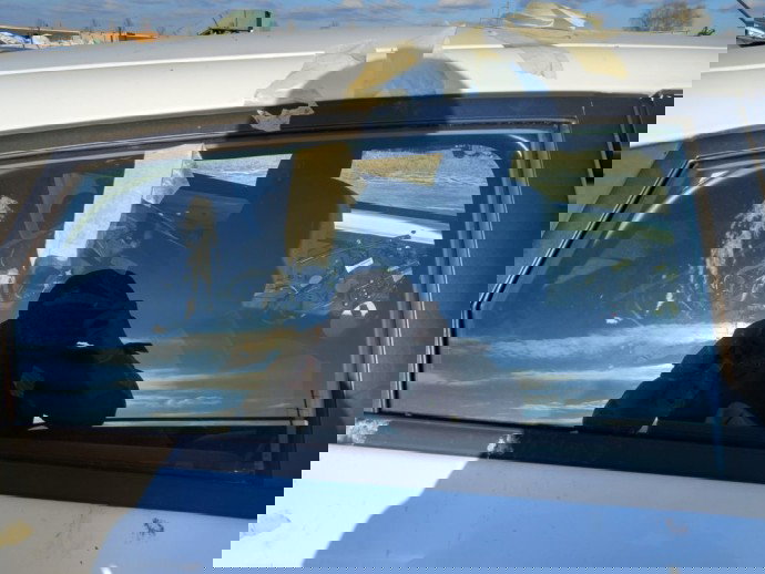 Geam dreapta spate Ford Fiesta 6  OEM 2008-2021