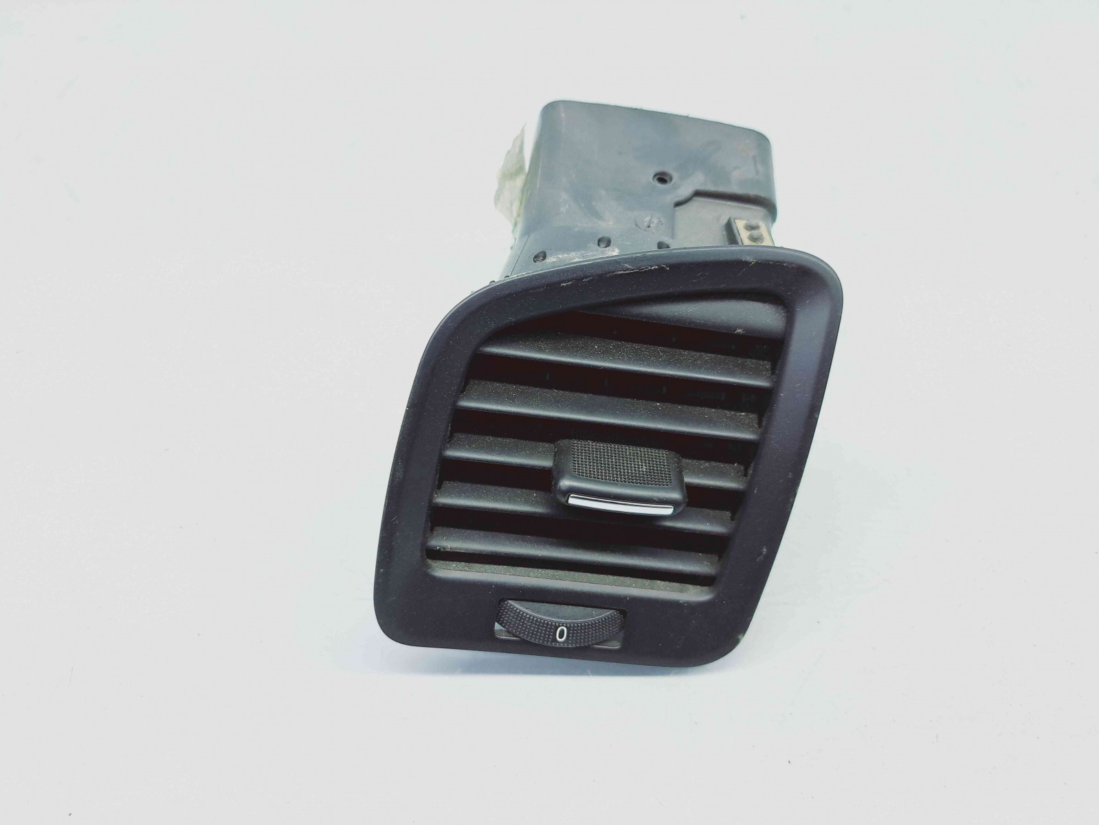 Grila aerisire stanga Opel Insignia A Facelift [Fabr 2008-2016] 20959904 - imagine 2