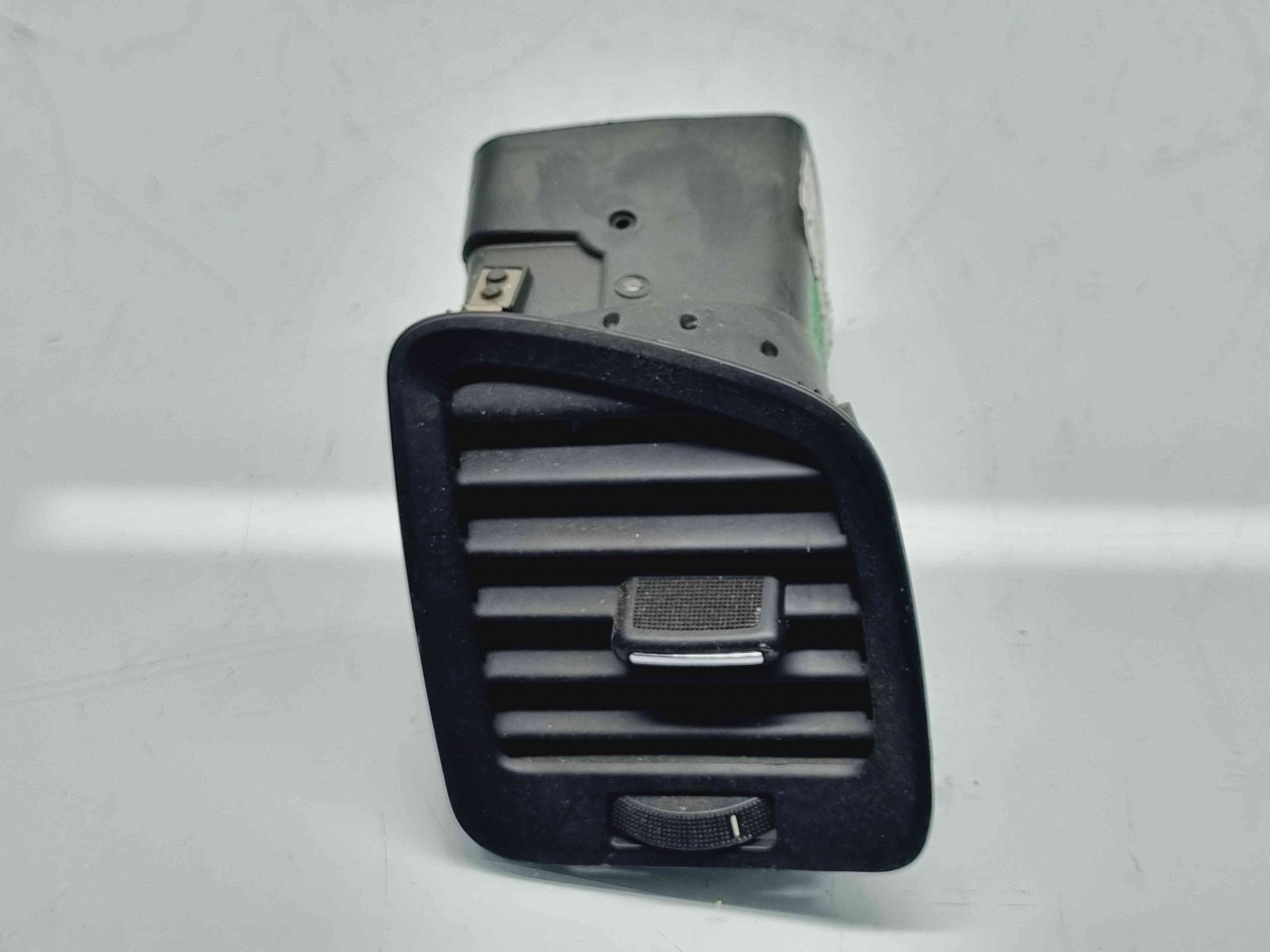 Grila aerisire dreapta Opel Insignia A Facelift [Fabr 2008-2016] 20959923 - imagine 1