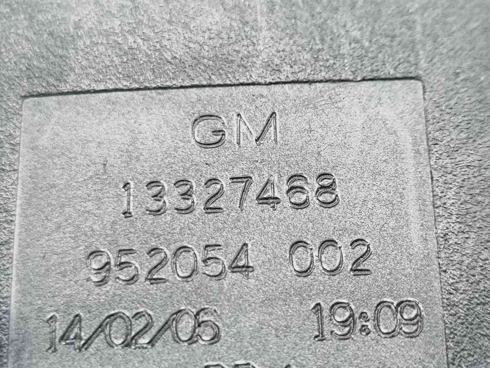 Capsa centura dreapta fata Opel Insignia A Facelift [Fabr 2008-2016] 13327468 - imagine 2