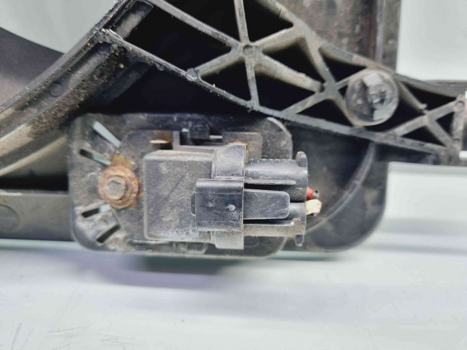 Electroventilator Nissan Qashqai Facelift (2) [Fabr 2009-2013] OEM 1.5 DCI K9K 1.5 DCI K9K 80KW / 109CP - imagine 2