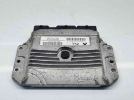 Calculator motor ECU Renault Clio 4 (B98) Hatchback [Fabr 2012-2020] 237103317R / V29034179A 1.2 Benz D4F740   