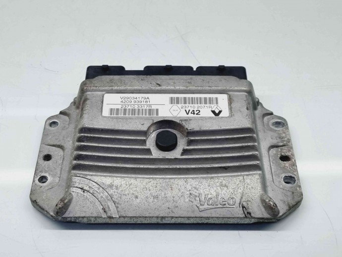 Calculator motor ECU Renault Clio 4 (B98) Hatchback [Fabr 2012-2020] 237103317R / V29034179A 1.2 Benz D4F740   