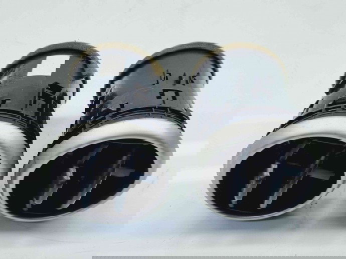  Grila aerisire centrala Nissan Qashqai Facelift (2) [Fabr 2009-2013] 68766JD10A