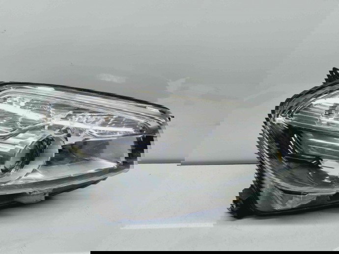  Far dreapta Nissan Qashqai Facelift (2) [Fabr 2009-2013] 26010BR03A