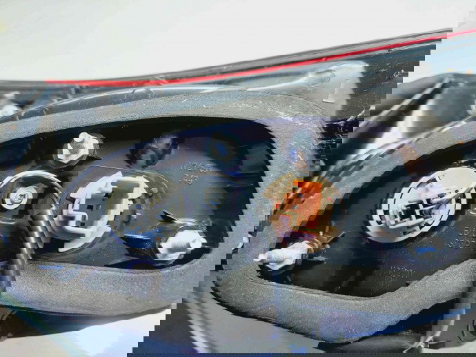  Stop aripa stanga MAZDA 3 Fastback [Fabr 2003-2009] OEM