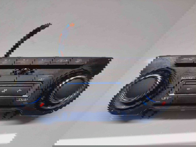  Panou comanda clima Skoda Yeti (5L) [Fabr 2009-2020] 3T0907044AR