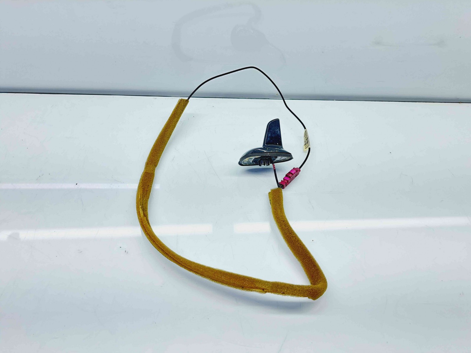 Antena Mercedes Clasa E (W207) Coupe AMG [Fabr 2009-2012] 2079058802 - imagine 1