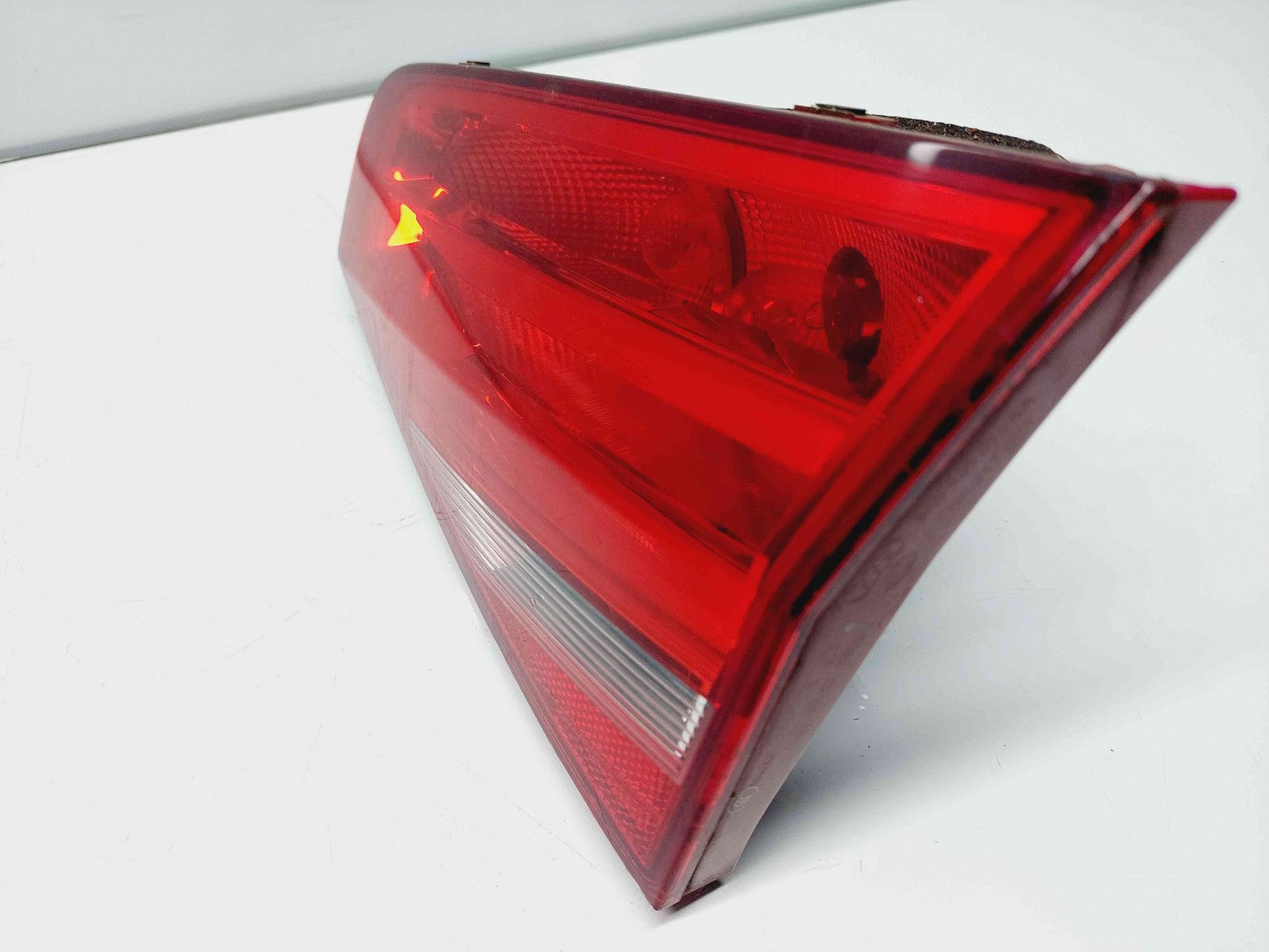 Stop haion dreapta Audi A4 (8K2, B8.5) Facelift [Fabr 2008-2015] 8K5945094AA - imagine 3