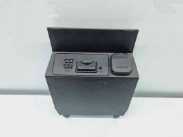  Conector auxiliar USB MAZDA 3 Fastback [Fabr 2003-2009] BHN2-644A1 | BJA766EZ1B