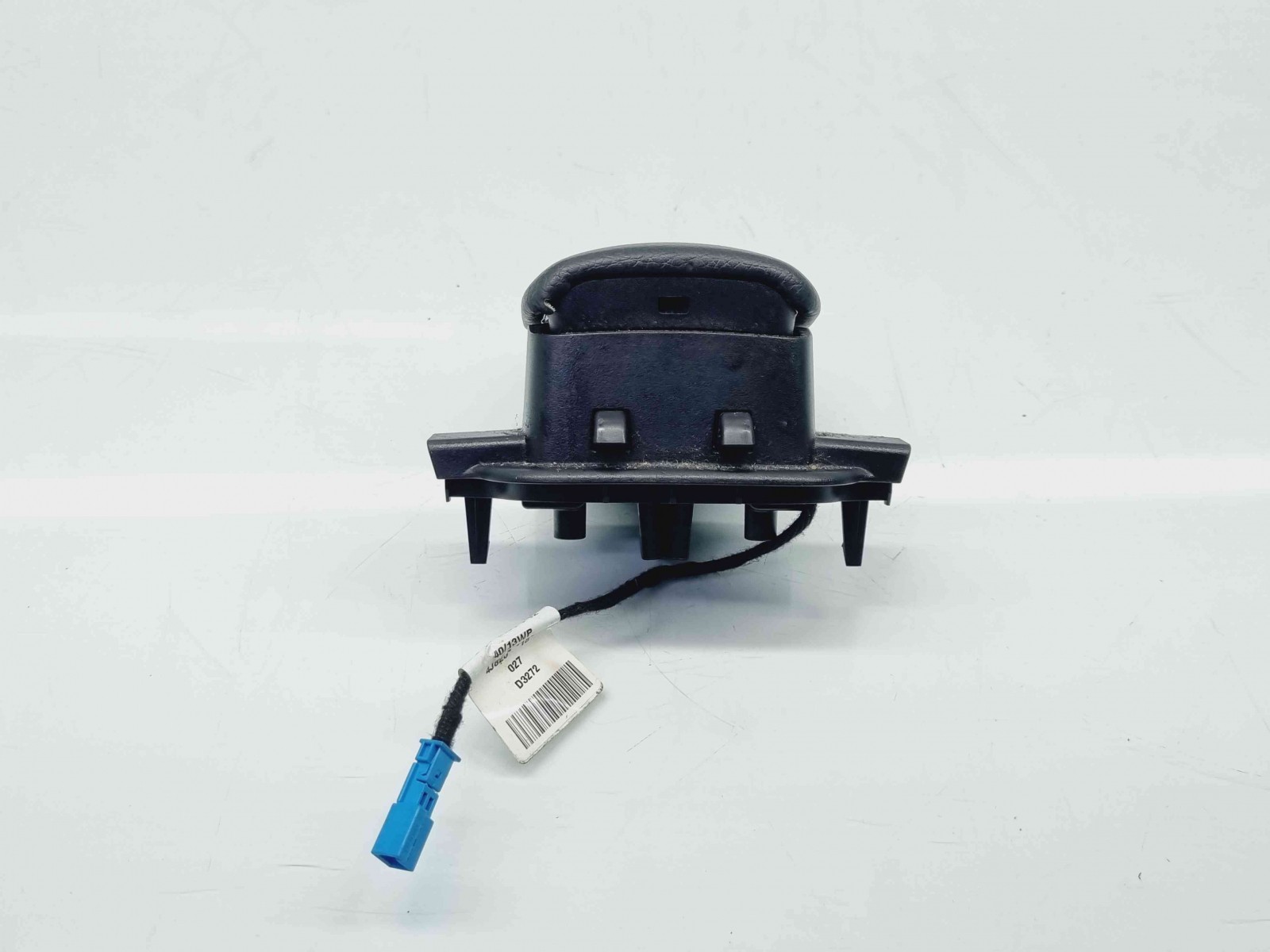 Buton deschidere portbagaj Mercedes Clasa E (W212) Facelift [Fabr 2009-2016] 2125409010 - imagine 4