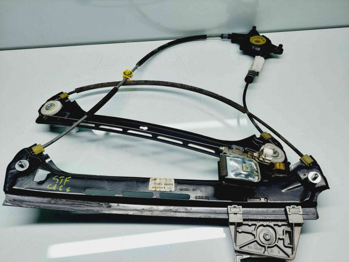 Macara electrica geam stanga fata Mercedes Clasa E (W207) Coupe AMG [Fabr 2009-2012] A2077200546