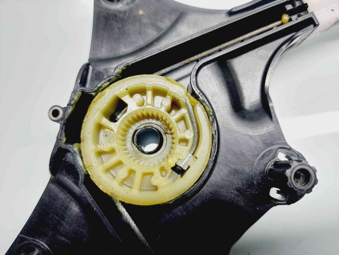 Macara electrica geam stanga fata Mercedes Clasa E (W207) Coupe AMG [Fabr 2009-2012] A2077200546