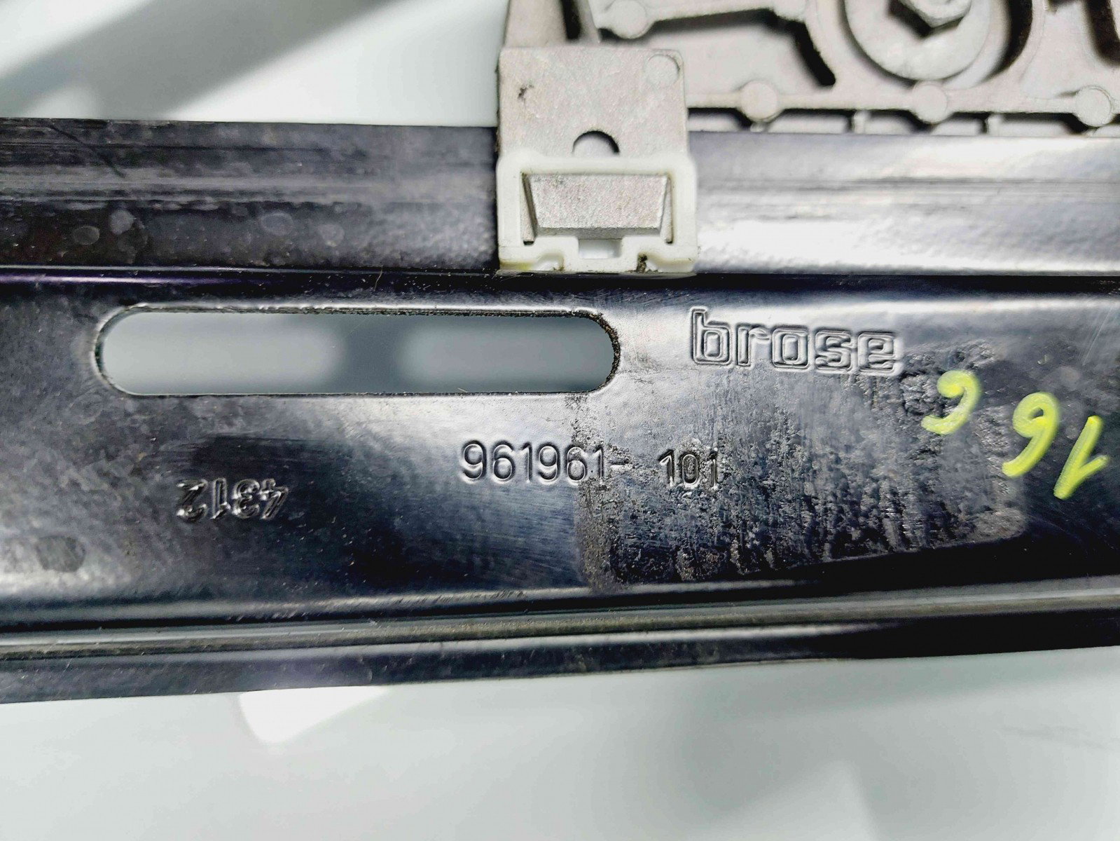 Macara electrica geam dreapta fata Mercedes Clasa E (W207) Coupe AMG [Fabr 2009-2012] 961961101 - imagine 2