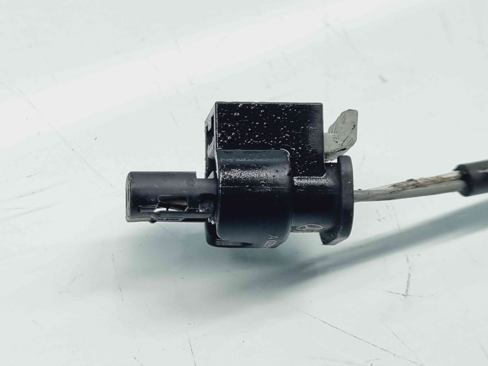 Senzor temperatura Mercedes Clasa E (W207) Coupe AMG [Fabr 2009-2012] A0081532728 - imagine 3