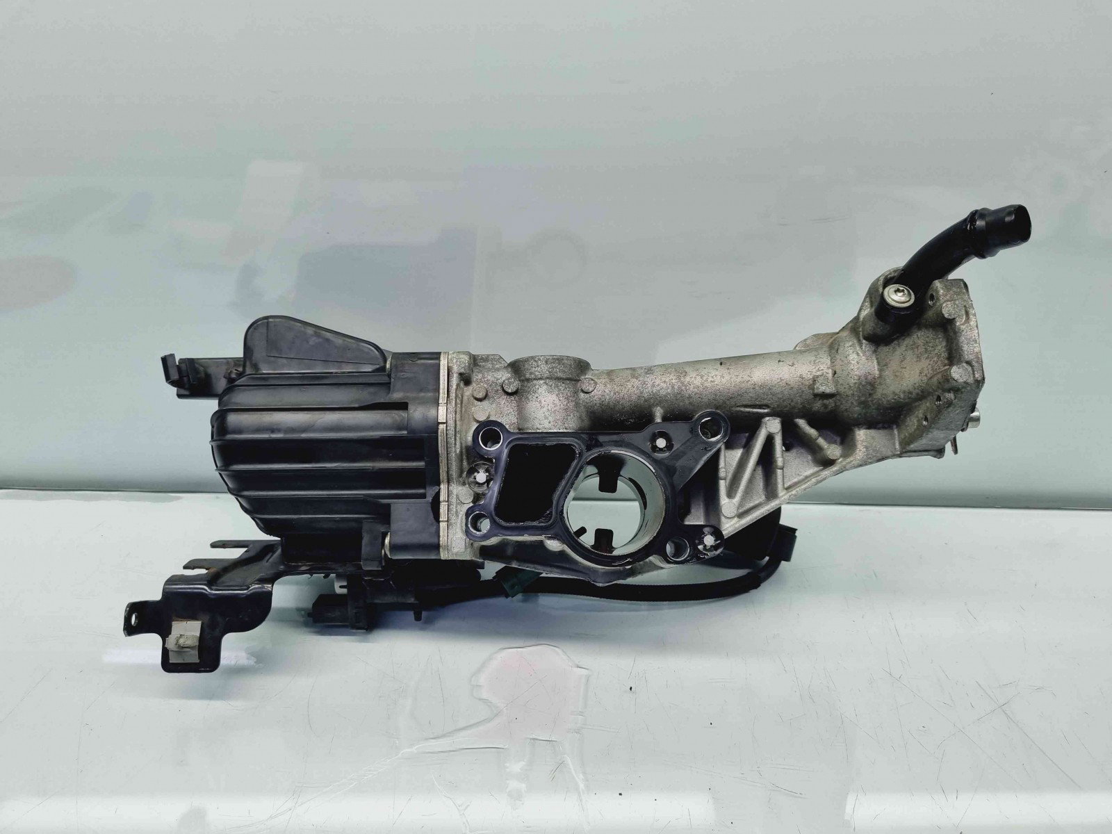 Racitor gaze Opel Astra J Coupe GTC [Fabr 2009-2015] 55577443 2.0 CDTI A20DTH 2.0 CDTI A20DTH 110KW / 150CP - imagine 4