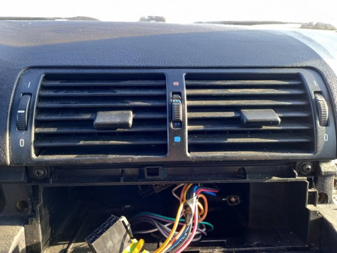 Grila aerisire centrala  BMW 320D E46 2.0 OEM 1998-2005