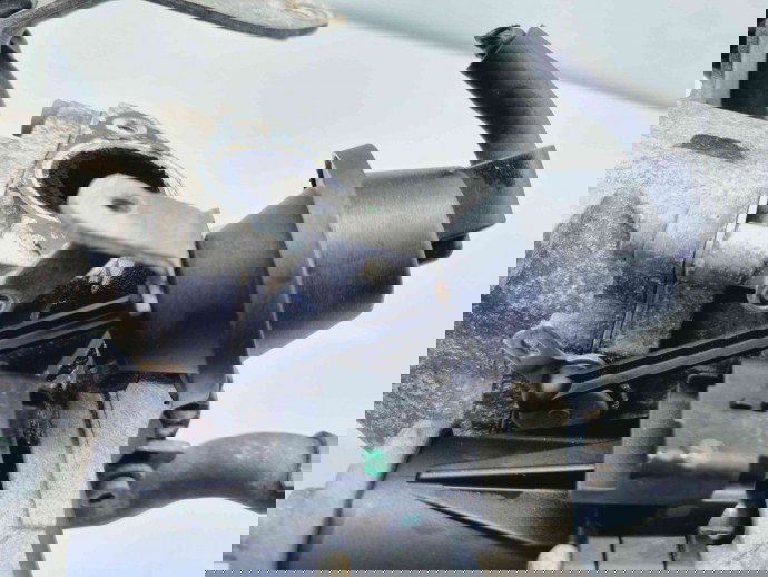 Racitor gaze Volvo V40 Rdesign [Fabr 2013-2019] 50563903 1.6 D4162T 84KW / 115CP 1.6 D4162T 84KW / 115CP