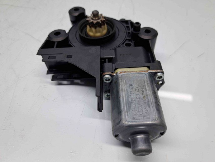 Motoras geam stanga fata Renault Scenic 3 (J95) Facelift [Fabr 2009-2015] 807311805R