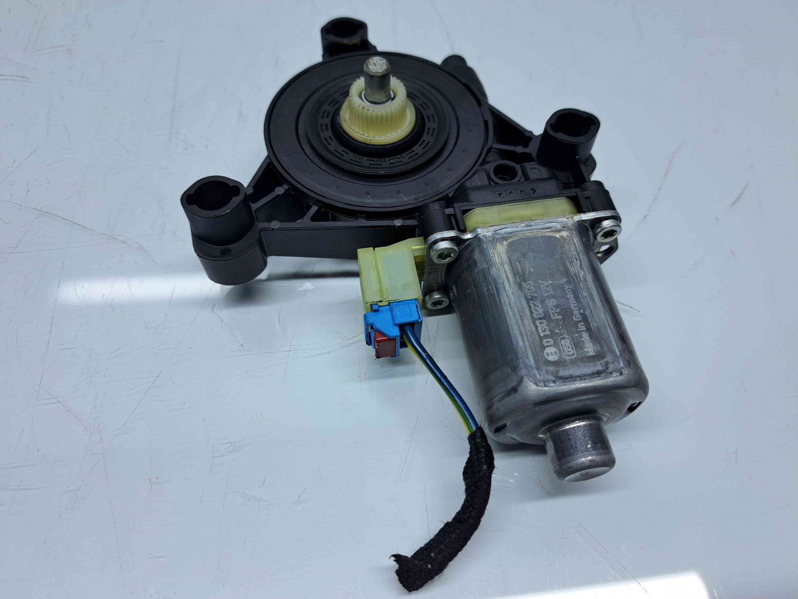 Motoras geam stanga fata Audi A4 (8W2, B9) [Fabr 2015-2023] 8W0959801 - imagine 4