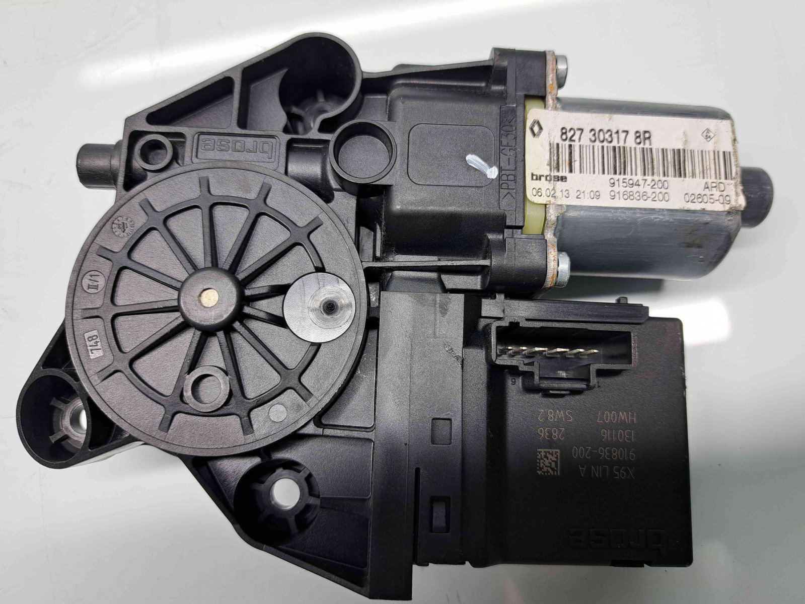 Motoras geam dreapta spate Renault Scenic 3 (J95) Facelift [Fabr 2009-2015] 827303178R - imagine 1