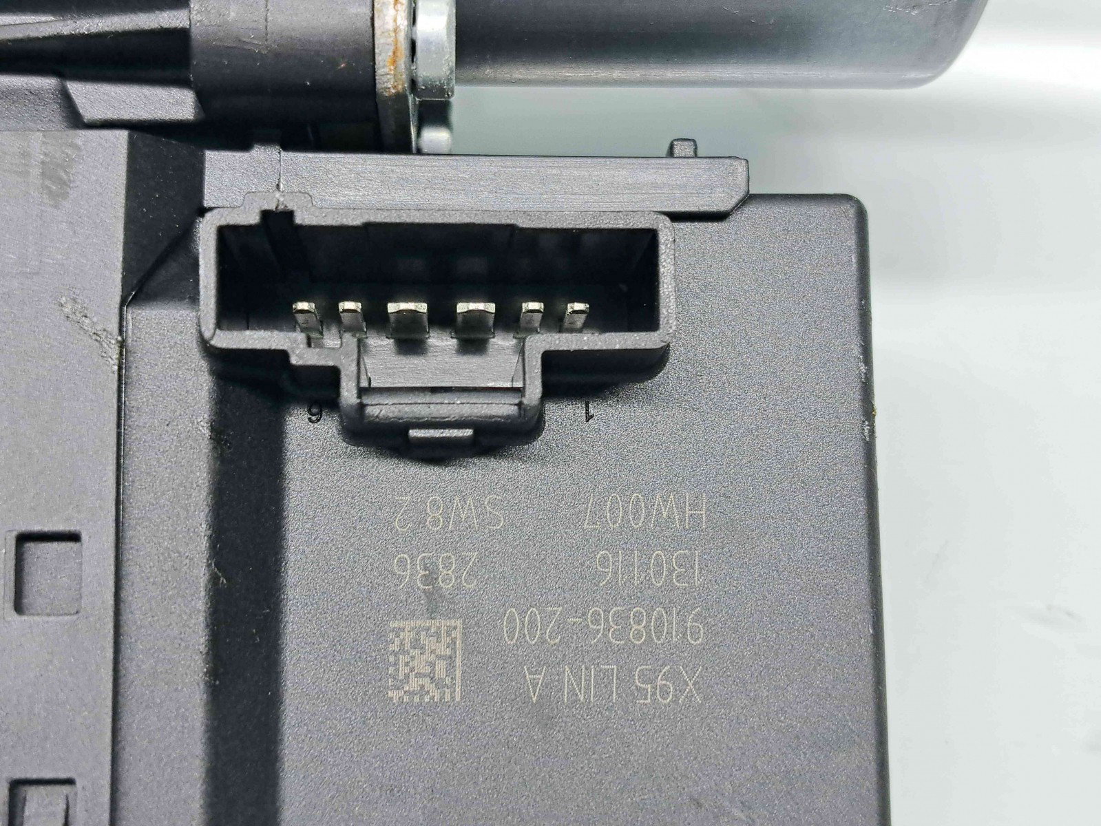 Motoras geam dreapta spate Renault Scenic 3 (J95) Facelift [Fabr 2009-2015] 827303178R - imagine 3