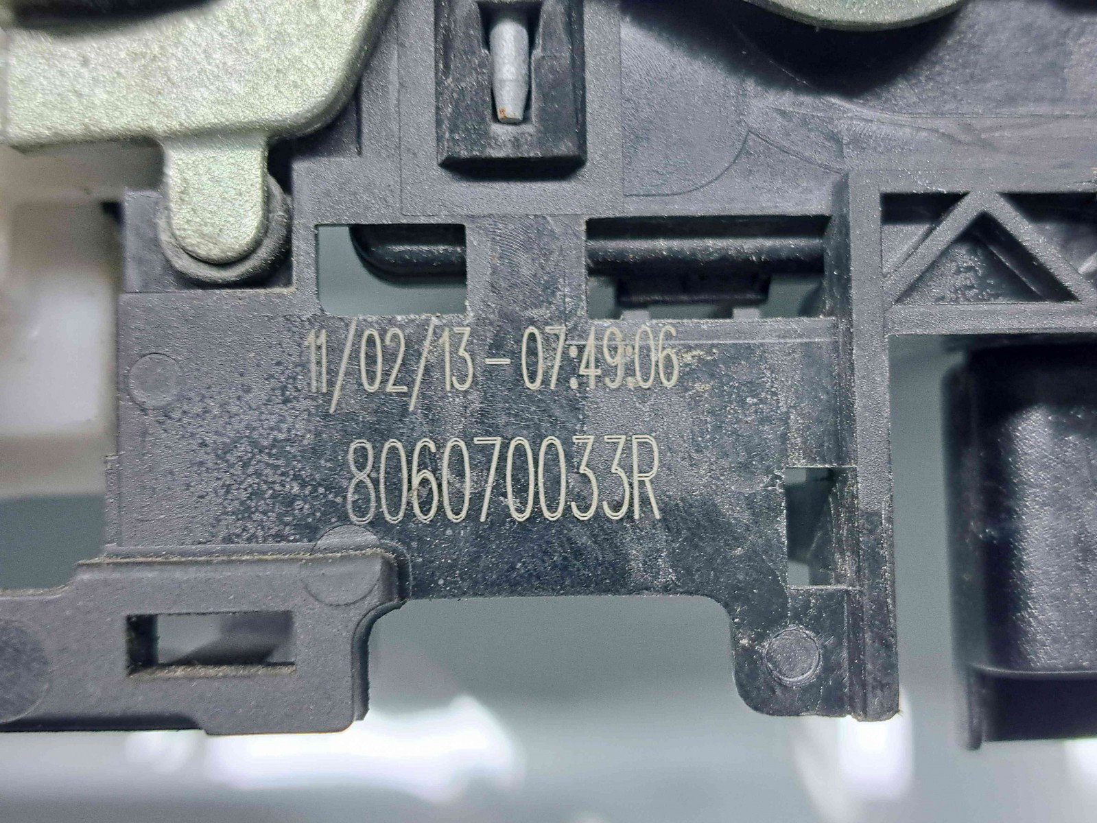 Maner usa stanga spate Renault Scenic 3 (J95) Facelift [Fabr 2009-2015] 806070033R - imagine 2