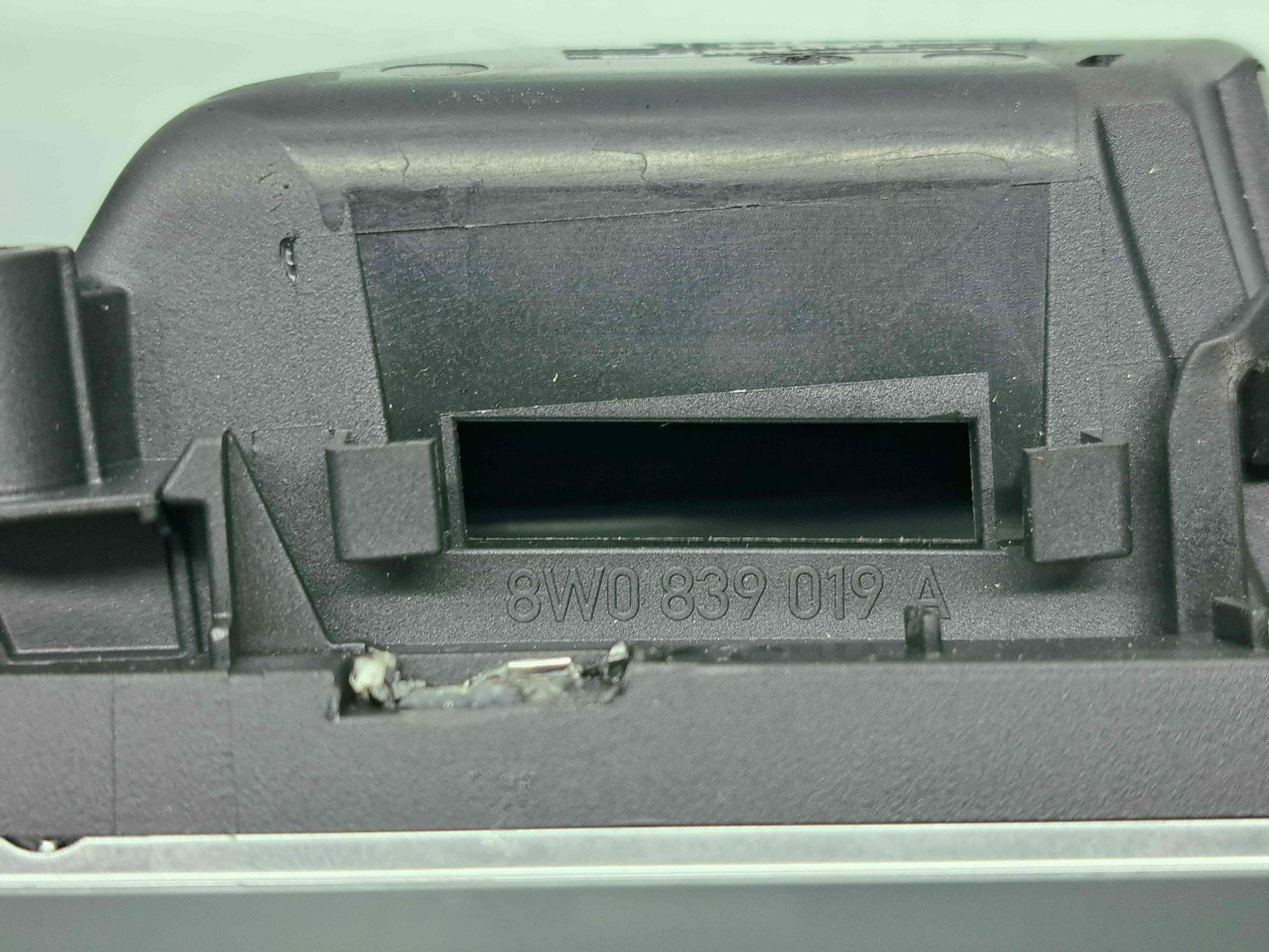 Maner interior stanga spate Audi A4 (8W2, B9) [Fabr 2015-2023] 8W0839019A - imagine 2