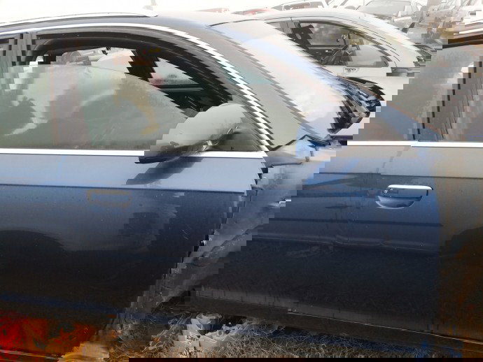 Usa dreapta fata Audi A6 C6 break 2.0 diesel BRE lY7W 2005-2010