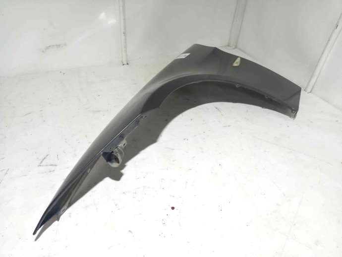 Aripa stanga fata Bmw E90 2.0 OEM 2005-2011