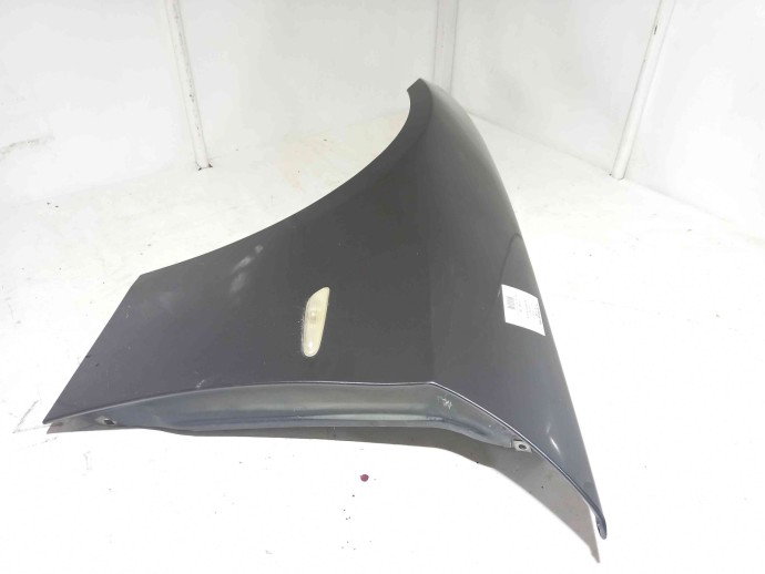 Aripa stanga fata Bmw E90 2.0 OEM 2005-2011