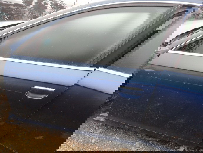 Usa stanga fata Audi A6 C6 break 2.0 diesel BRE lY7W 2005-2010