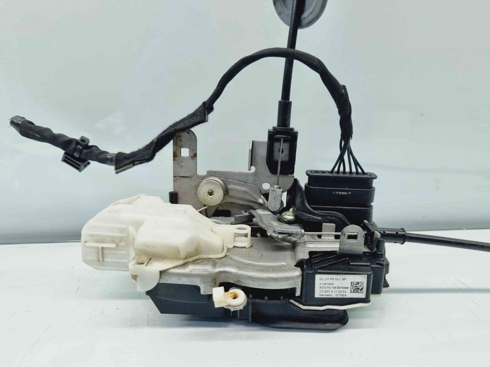 Broasca usa stanga fata Volvo V40 Rdesign [Fabr 2013-2019] 31391824 - imagine 2